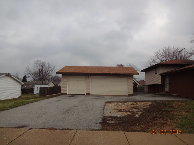 3329 Phillips Ave, Steger, IL 60475 photo 13