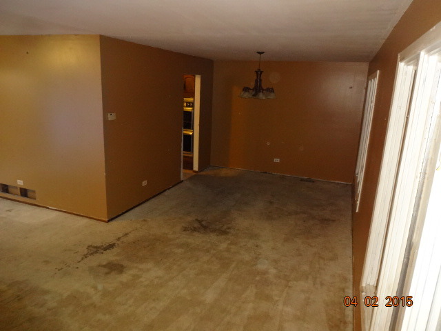 3329 Phillips Ave, Steger, IL 60475 photo 4