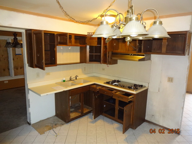 3329 Phillips Ave, Steger, IL 60475 photo 5