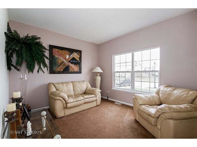 16355 Springview Dr, Lockport, IL 60441 photo 3
