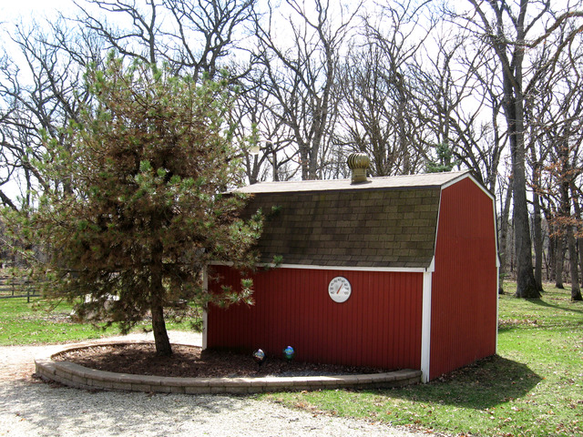 104 S Ridge Rd, Mchenry, IL 60050 photo 4