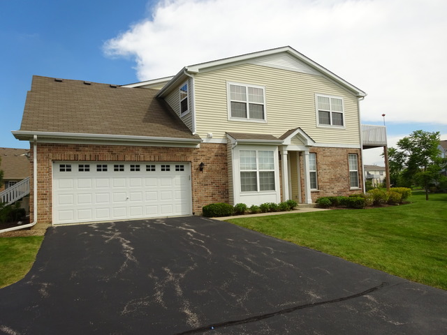 17 Millbrook Ct, Algonquin, IL 60102 photo 1