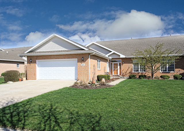 1205 Heritage Dr, Morris, IL 60450 photo 1