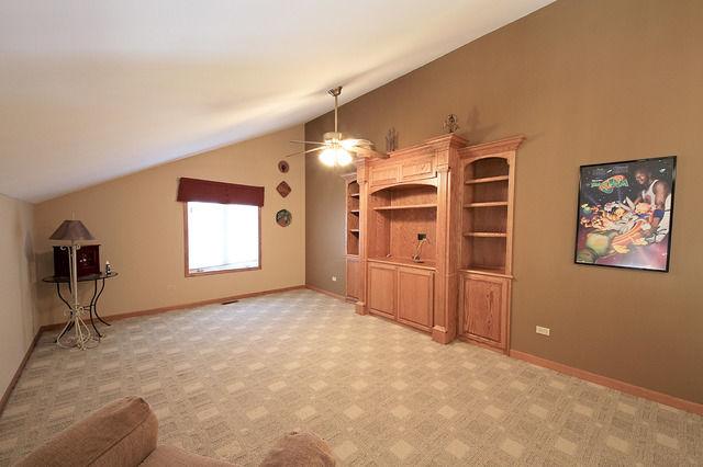1205 Heritage Dr, Morris, IL 60450 photo 17