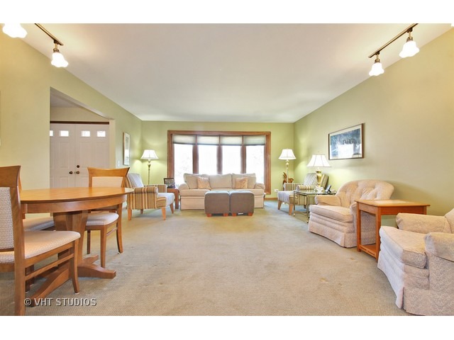 1022 Bette Ln, Glenview, IL 60025 photo 3