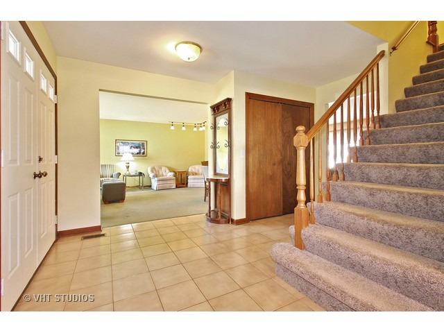 1022 Bette Ln, Glenview, IL 60025 photo 2
