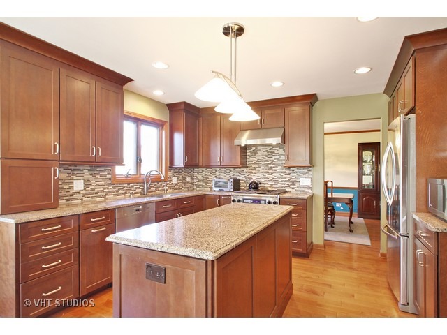 1022 Bette Ln, Glenview, IL 60025 photo 5