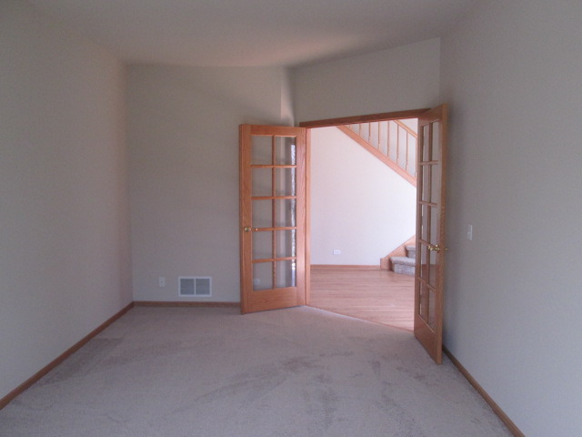 11312 E Riviera Dr, Spring Grove, IL 60081 photo 2