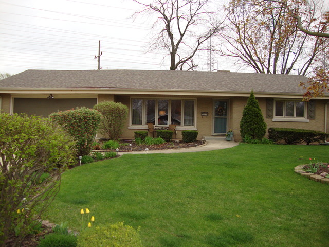 408 E Bevan Dr, Joliet, IL 60435 photo 1