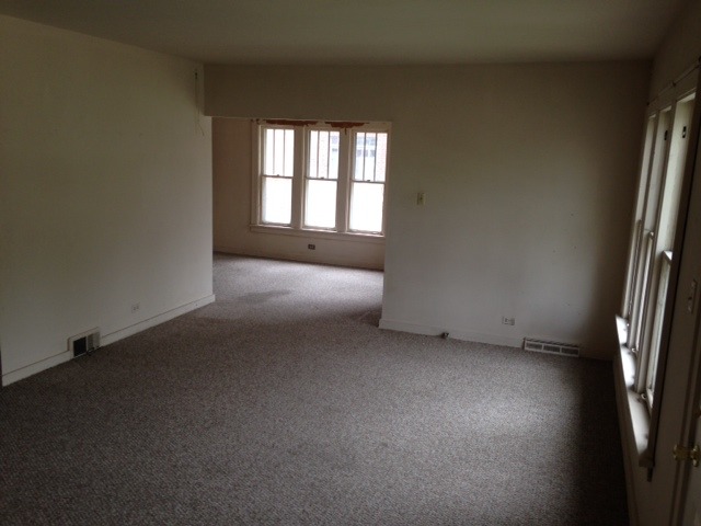 1507 White St, Des Plaines, IL 60018 photo 3