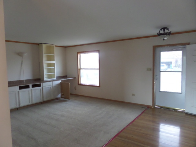 5308 Whisper Meadow Ct, Plainfield, IL 60586 photo 2