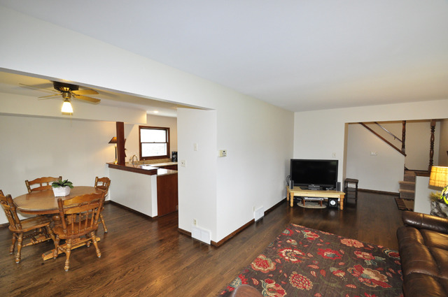 10725 Tyler Rd, Pleasant Prairie, WI 53158 photo 8