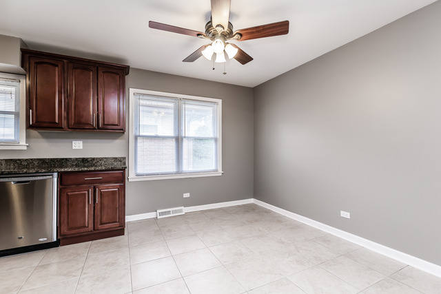 209 Broker Ave, Itasca, IL 60143 photo 6