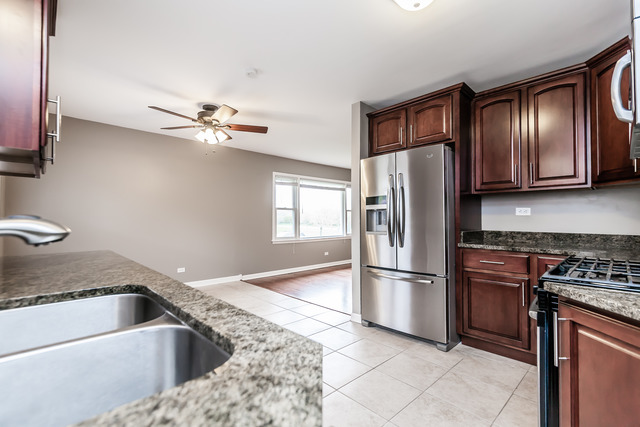 209 Broker Ave, Itasca, IL 60143 photo 9