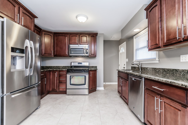 209 Broker Ave, Itasca, IL 60143 photo 8