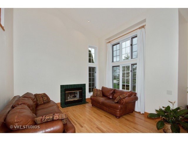 16002 S Dan Oconnell Dr, Plainfield, IL 60586 photo 3