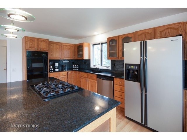 16002 S Dan Oconnell Dr, Plainfield, IL 60586 photo 4