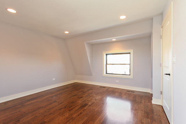 4136 S Berkeley Ave, Chicago, IL 60653 photo 12