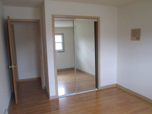 220 Dover Dr, Des Plaines, IL 60018 photo 16