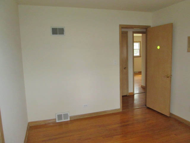 220 Dover Dr, Des Plaines, IL 60018 photo 20