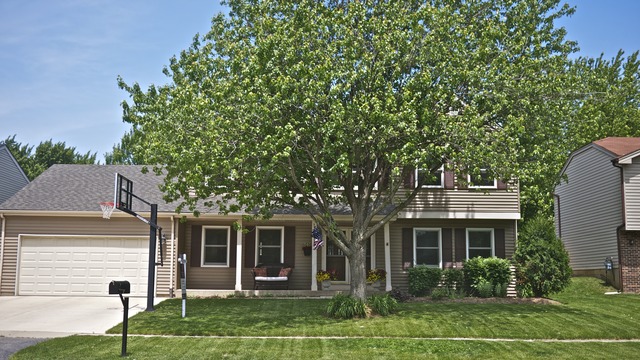 788 Heather Ln, Bartlett, IL 60103 photo 1