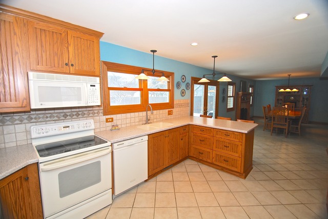 788 Heather Ln, Bartlett, IL 60103 photo 7