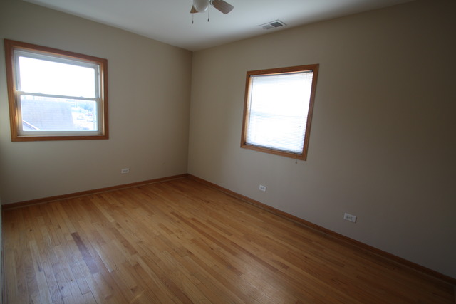 4247 Ruby St, Schiller Park, IL 60176 photo 17