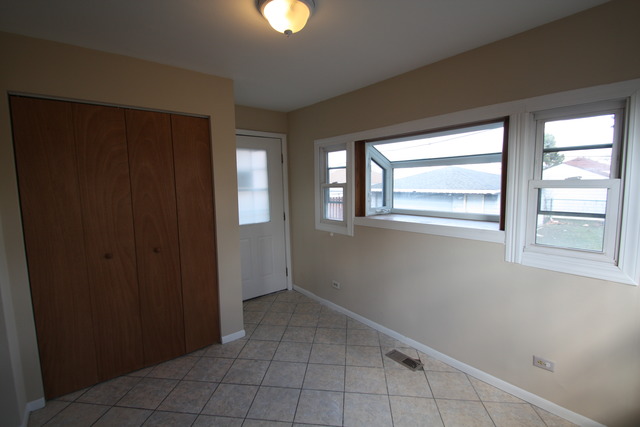4247 Ruby St, Schiller Park, IL 60176 photo 21