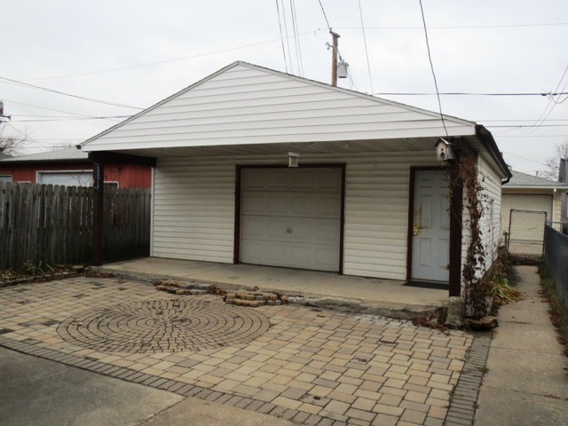 7314 W 61st St, Summit Argo, IL 60501 photo 16