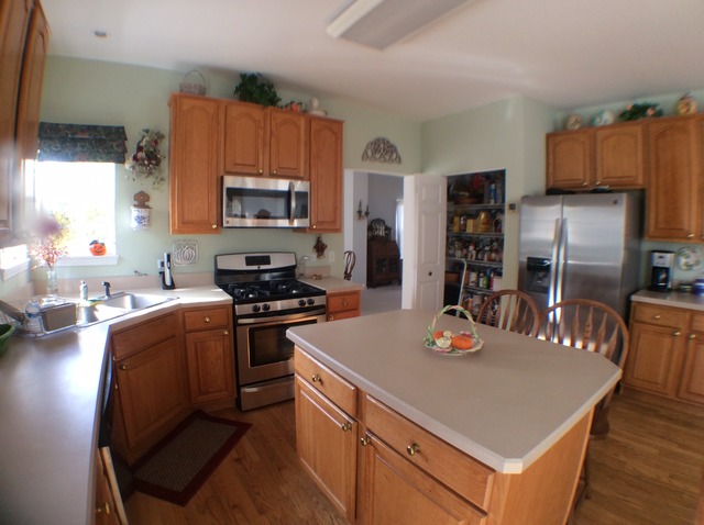 1441 Boulder Bluff Ln, Algonquin, IL 60102 photo 2