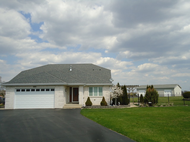 24445 S Pine Ridge Dr, Monee, IL 60449 photo 1