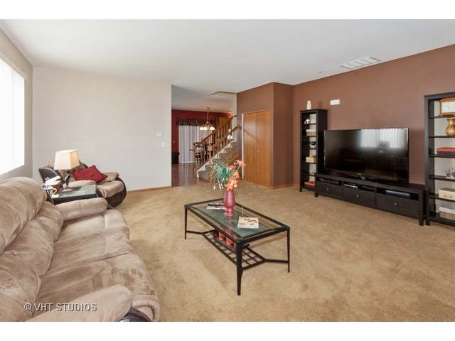 14400 Capital Dr, Plainfield, IL 60544 photo 3