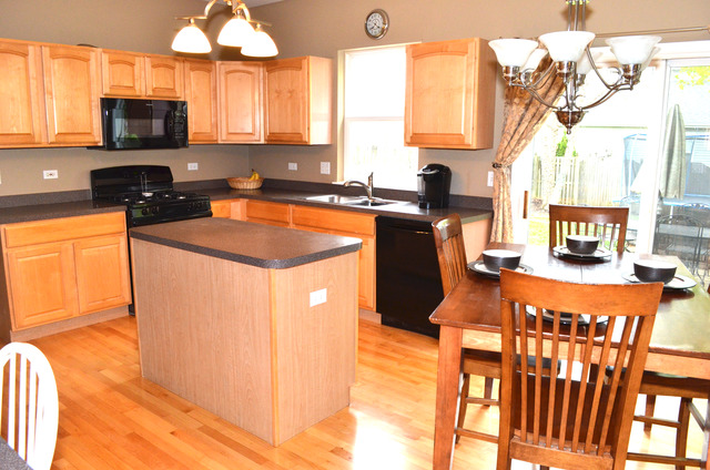 13064 Kensington Dr, Plainfield, IL 60585 photo 6