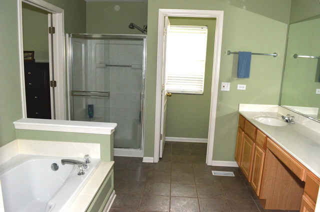 13064 Kensington Dr, Plainfield, IL 60585 photo 12
