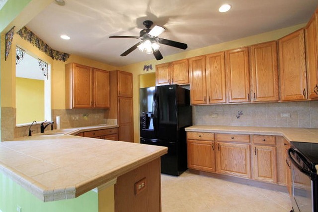 2302 Stonegate Rd, Algonquin, IL 60102 photo 3