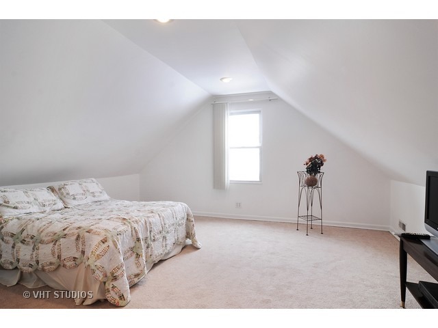 770 E Golf Rd, Des Plaines, IL 60016 photo 9