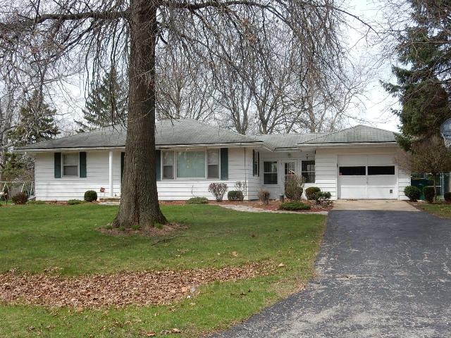 12 Division St, Bristol, IL 60512 photo 2