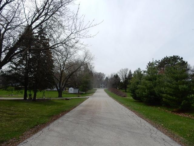 12 Division St, Bristol, IL 60512 photo 3