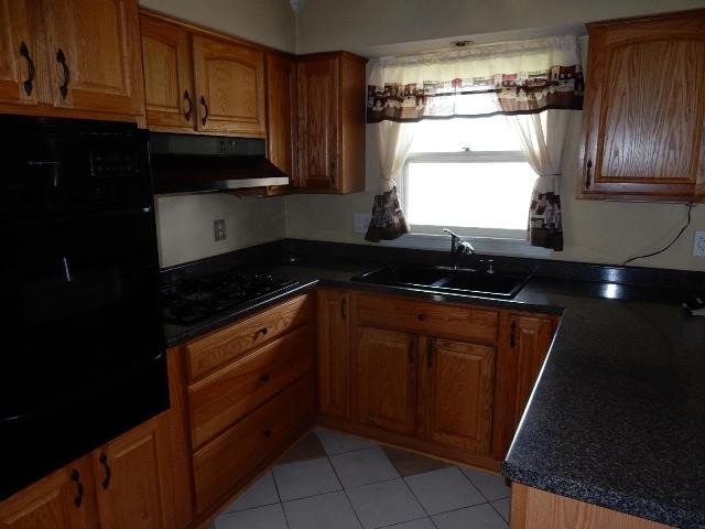 12 Division St, Bristol, IL 60512 photo 6