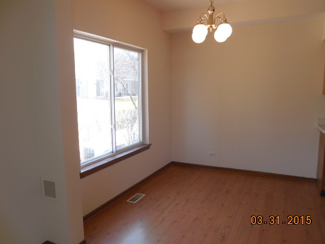 1591 Spaulding Rd, Bartlett, IL 60103 photo 8