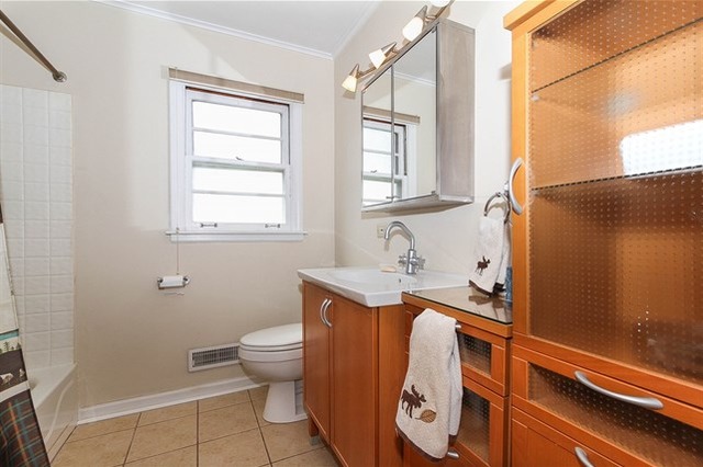 1210 Wayne Dr, Des Plaines, IL 60018 photo 7