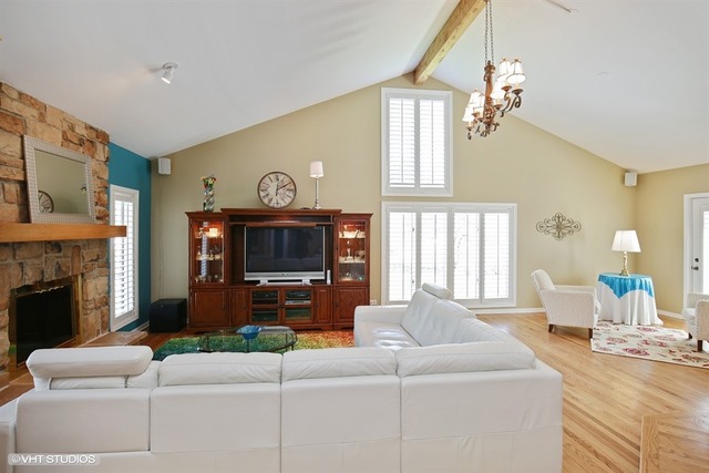 1965 Salem Rd, Elgin, IL 60123 photo 4