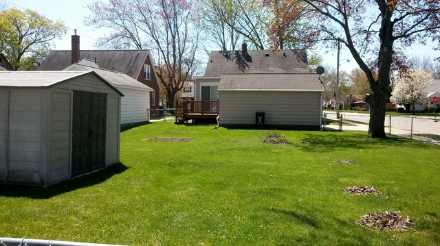 802 E 15th St, Sterling, IL 61081 photo 3