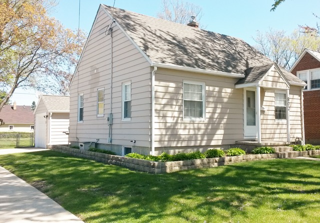 802 E 15th St, Sterling, IL 61081 photo 1