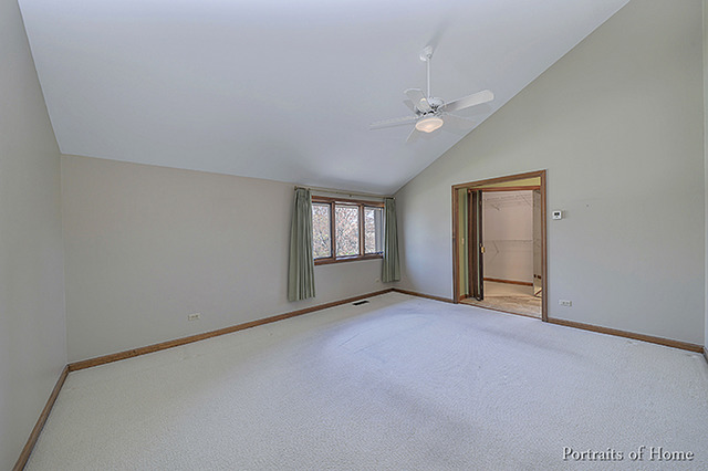 205 White Oak Dr, Wheaton, IL 60187 photo 8
