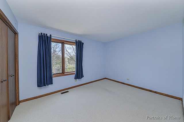 205 White Oak Dr, Wheaton, IL 60187 photo 11