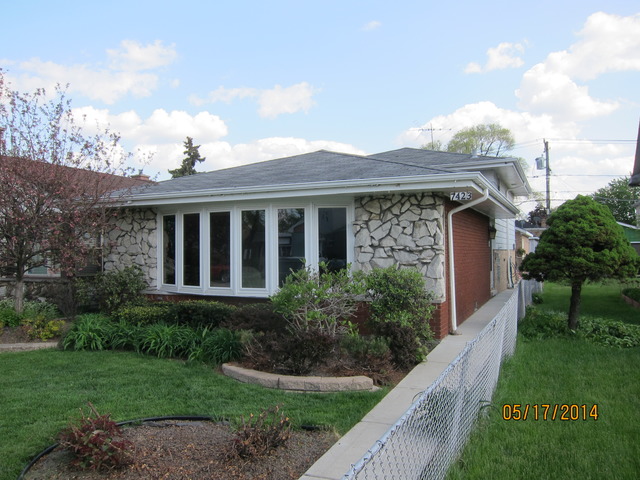 7423 W 58th Pl, Summit, IL 60501 photo 2