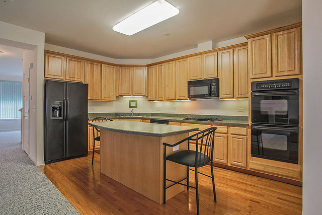 354 S Prospect Ave, Bartlett, IL 60103 photo 10