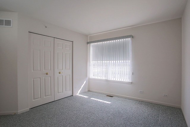 354 S Prospect Ave, Bartlett, IL 60103 photo 18