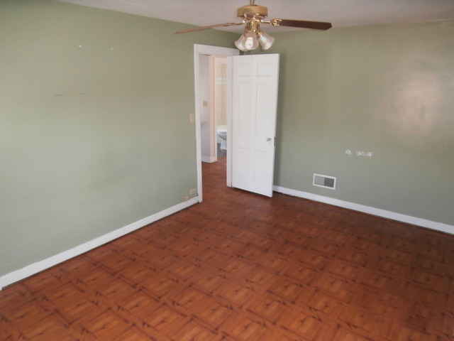 2107 S 19th Ave, Broadview, IL 60155 photo 9